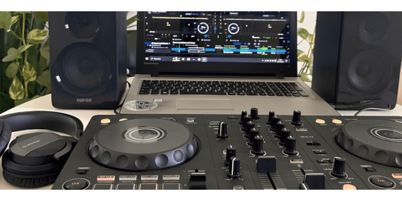 Why DJ Equipment Should Be Chosen by Lifestyle, Not Just Price